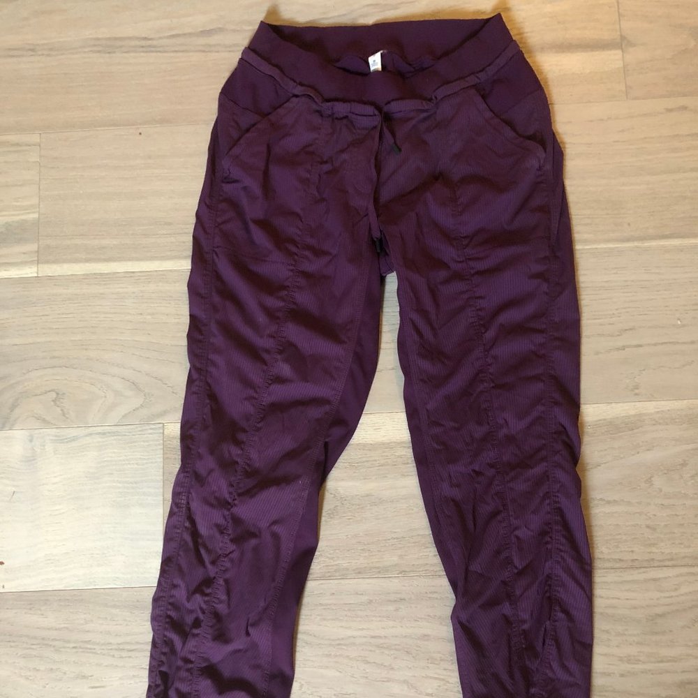 Lululemon Studio Crop Pants